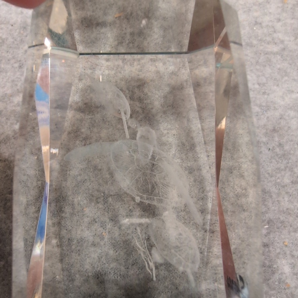 Gulf Shores Alabama Sea Turtle 3D Laser Etched Glass Paperweight Teal Base - Picture 3 of 4